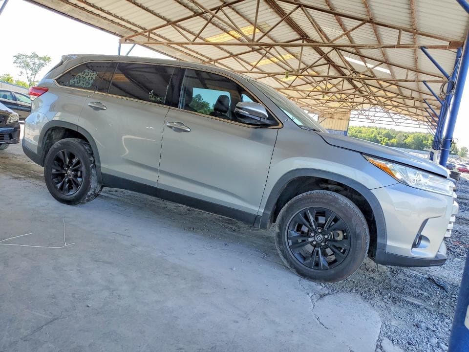 2019 TOYOTA HIGHLANDER LE PLUS LE PLUS 5