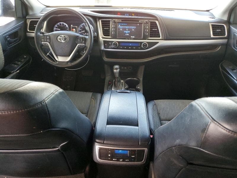 2019 TOYOTA HIGHLANDER LE PLUS LE PLUS 9