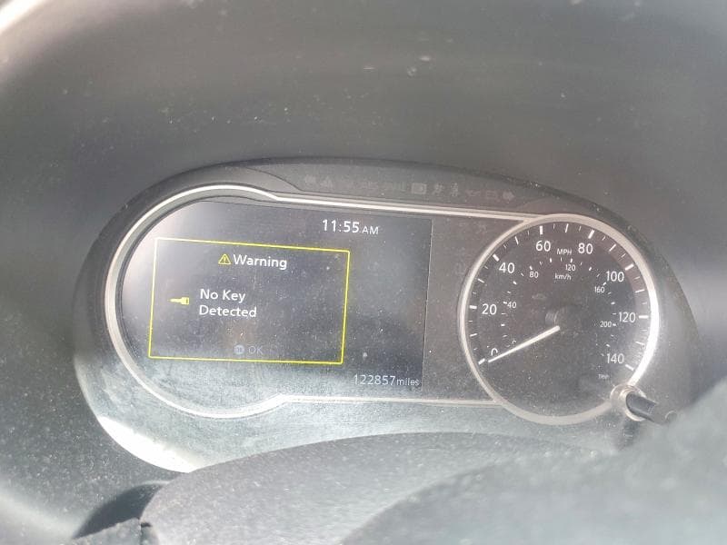 2019 NISSAN KICKS SR 9