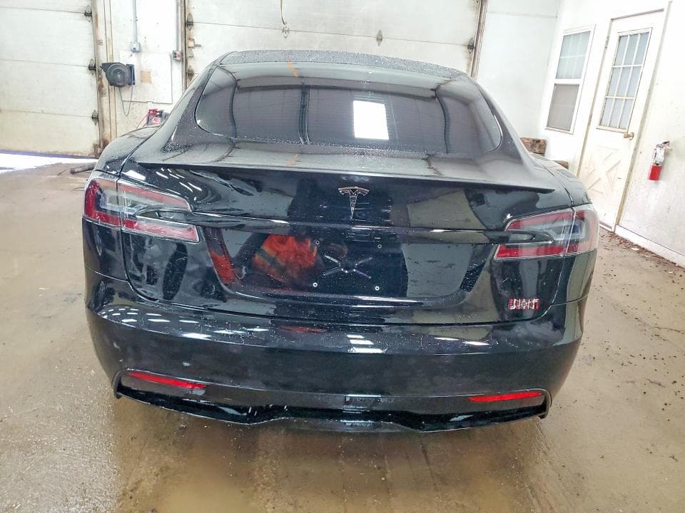 2021 TESLA MODEL S 6
