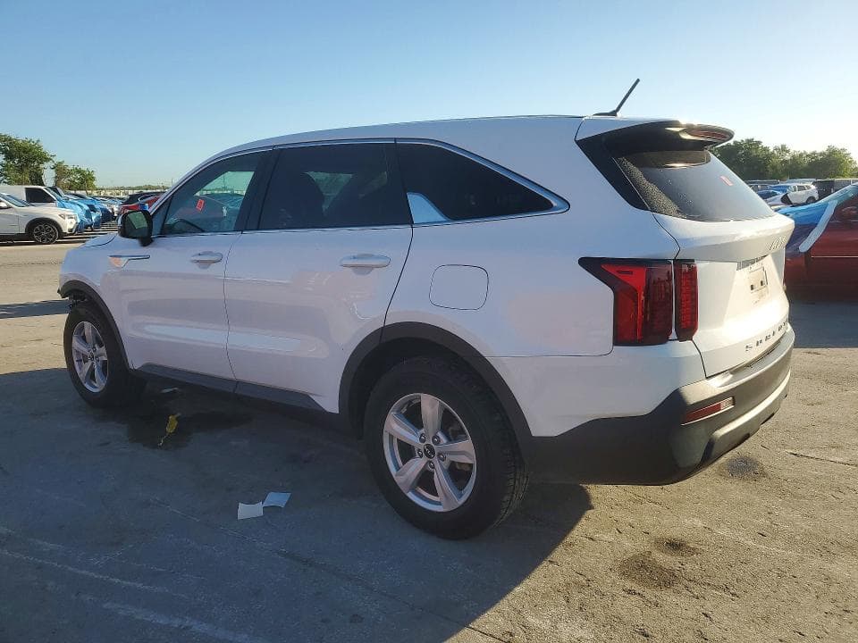 2022 KIA SORENTO LX 2