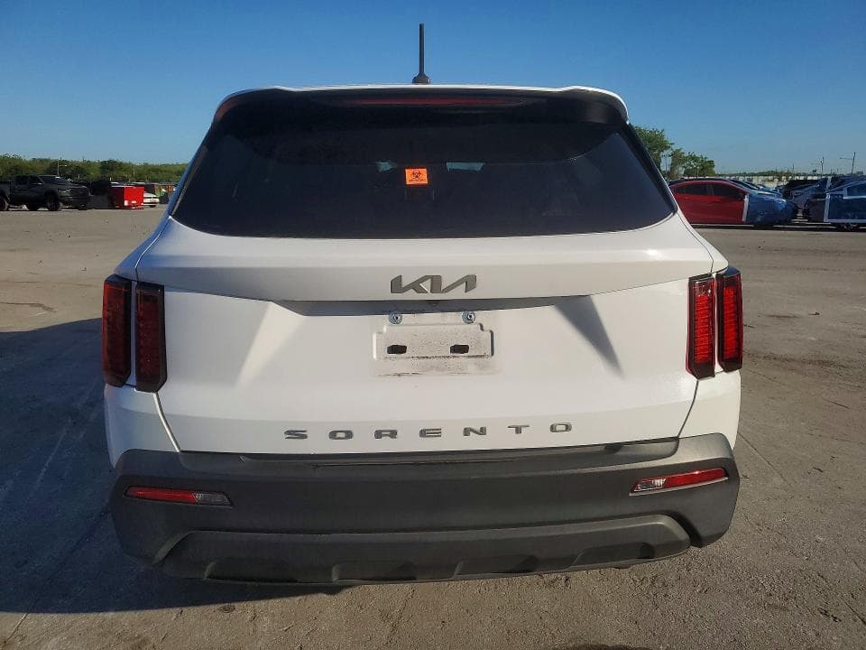 2022 KIA SORENTO LX 6