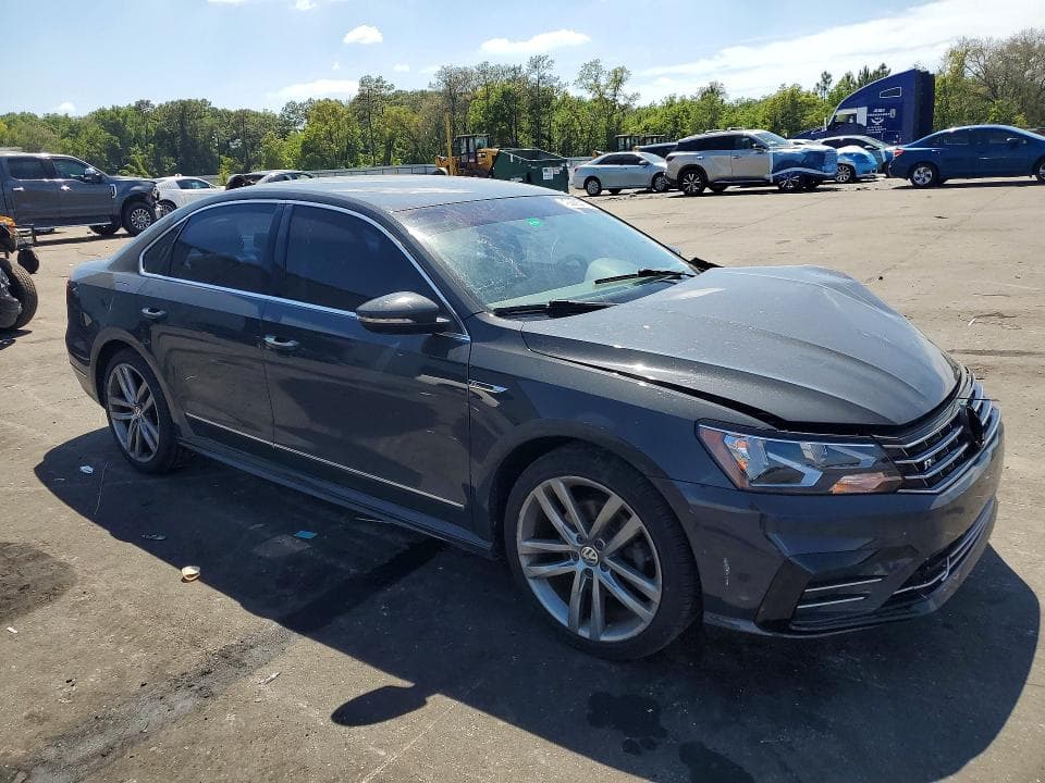 2017 VOLKSWAGEN PASSAT R-LINE 4
