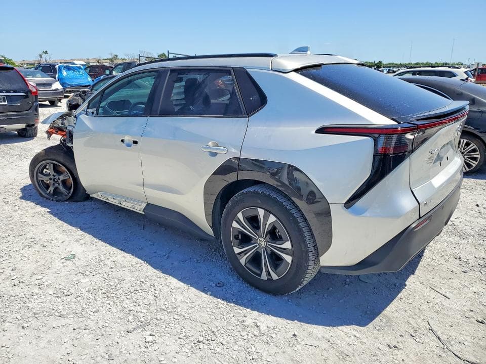 2024 TOYOTA BZ4X XLE 2