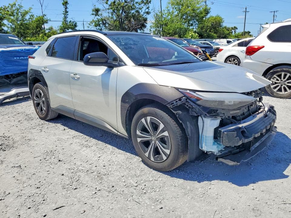 2024 TOYOTA BZ4X XLE 4