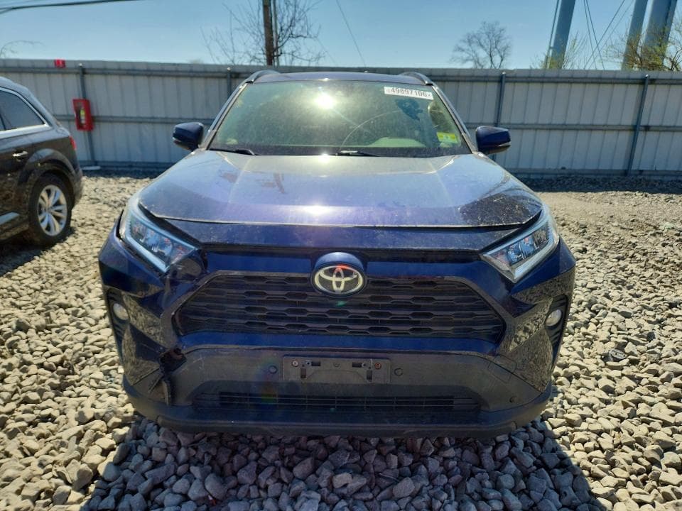2019 TOYOTA RAV4 XLE XLE 6