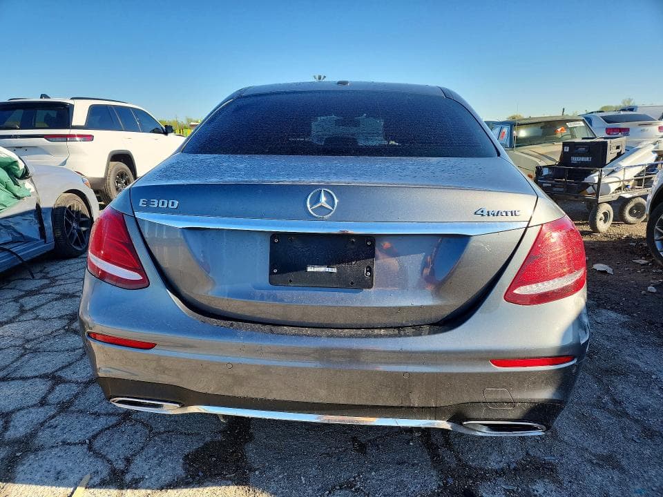 2017 MERCEDES-BENZ E 300 4MATIC 6