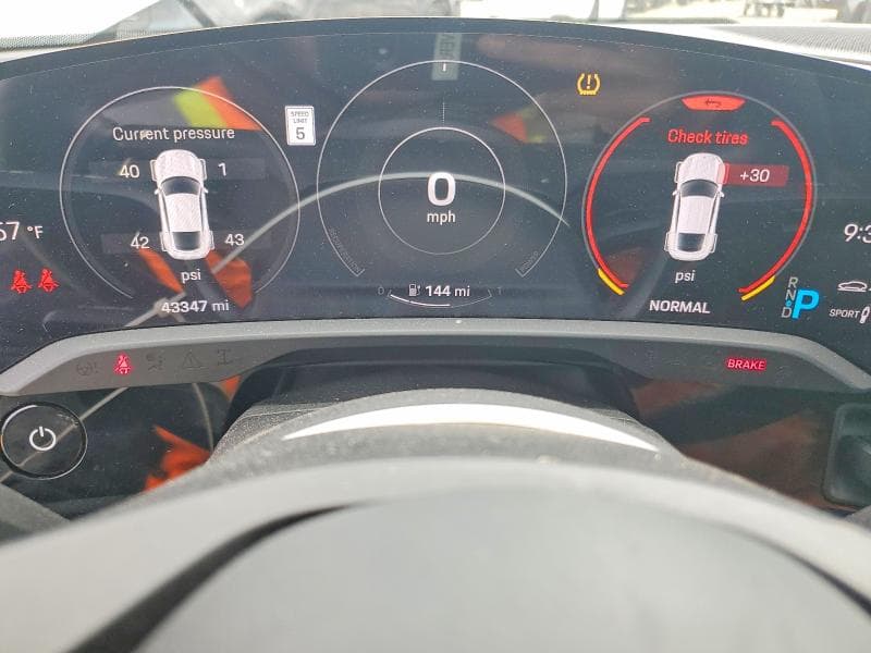 2020 PORSCHE TAYCAN TURBO 9
