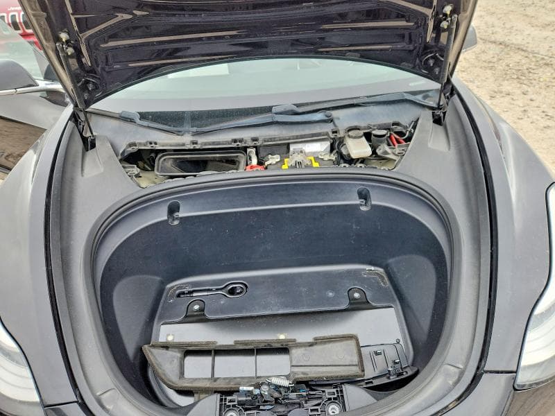 2018 TESLA MODEL 3 11