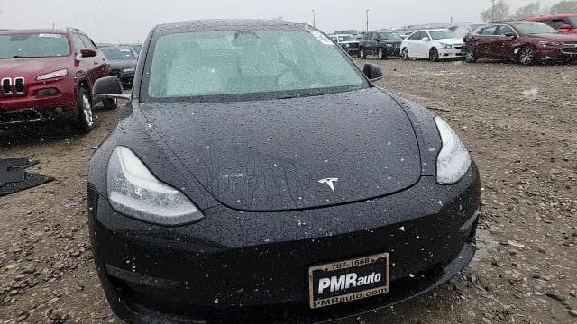 2018 TESLA MODEL 3 13