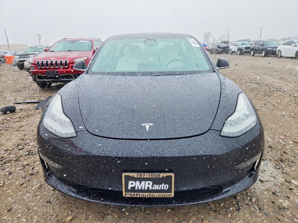 2018 TESLA MODEL 3 5