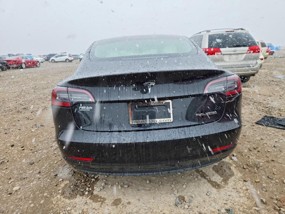 2018 TESLA MODEL 3 6