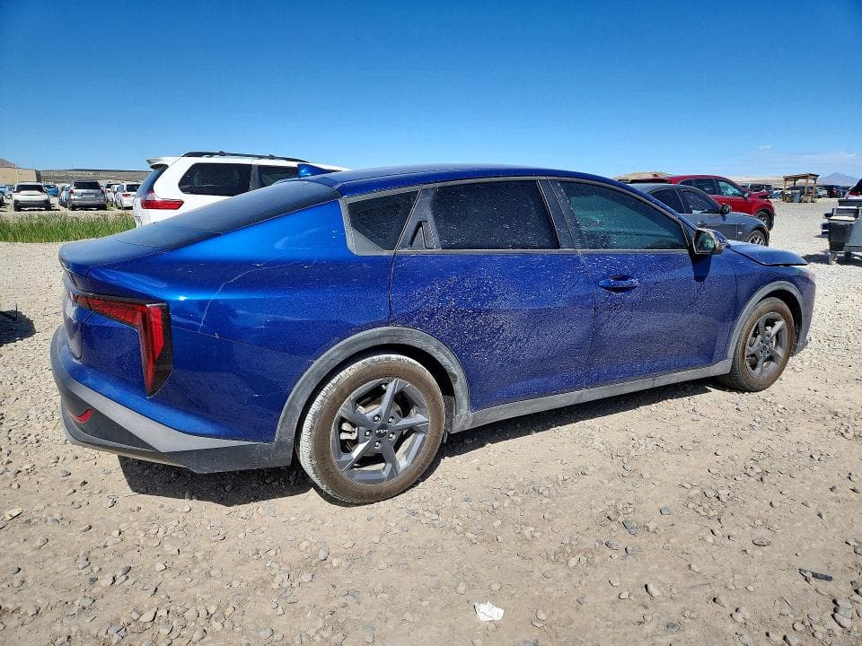 2025 KIA K4 LXS 3
