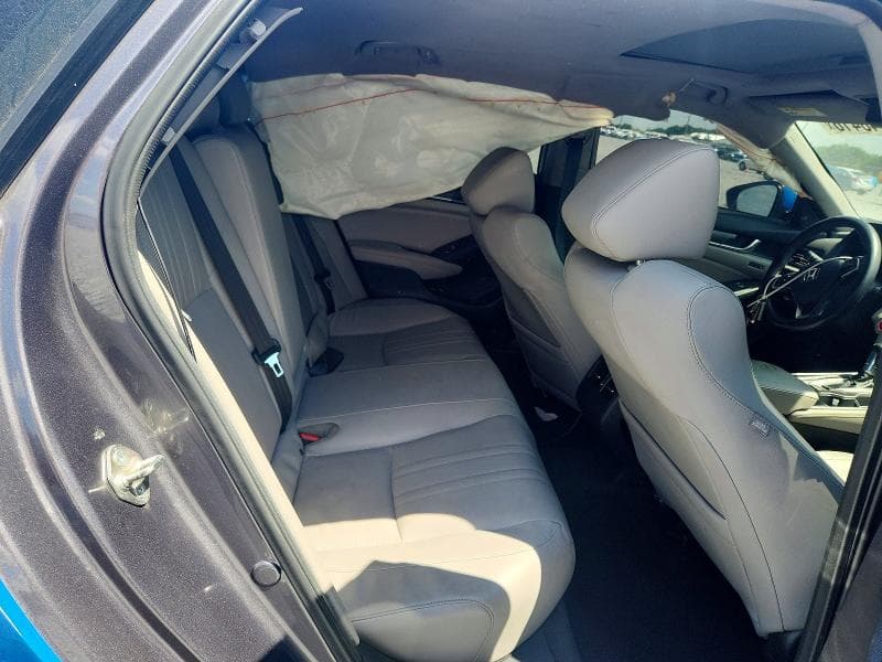 2018 HONDA ACCORD TOURING 10