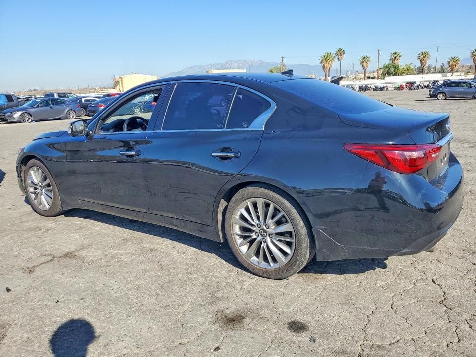 2023 INFINITI Q50 LUXE 2