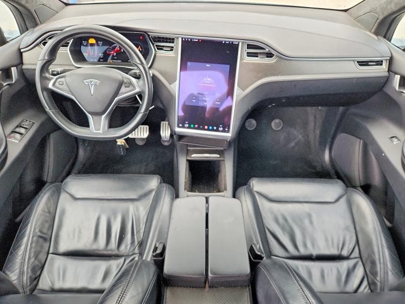 2017 TESLA MODEL X 8