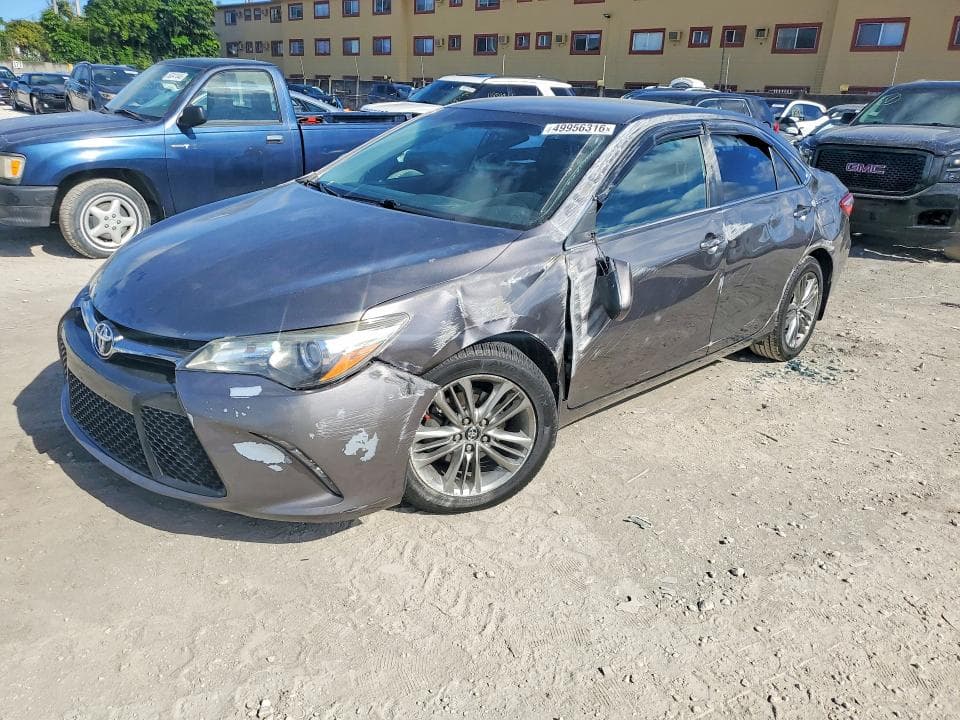 2017 TOYOTA CAMRY SE - 1