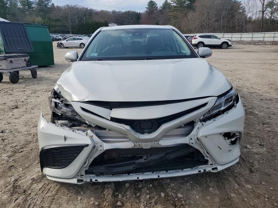 2022 TOYOTA CAMRY SE 5