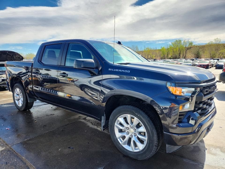 2023 CHEVROLET SILVERADO C1500 CUSTOM 4
