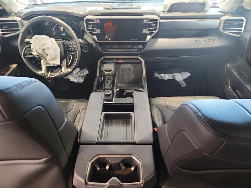 2024 TOYOTA TUNDRA SR5 SR5 8
