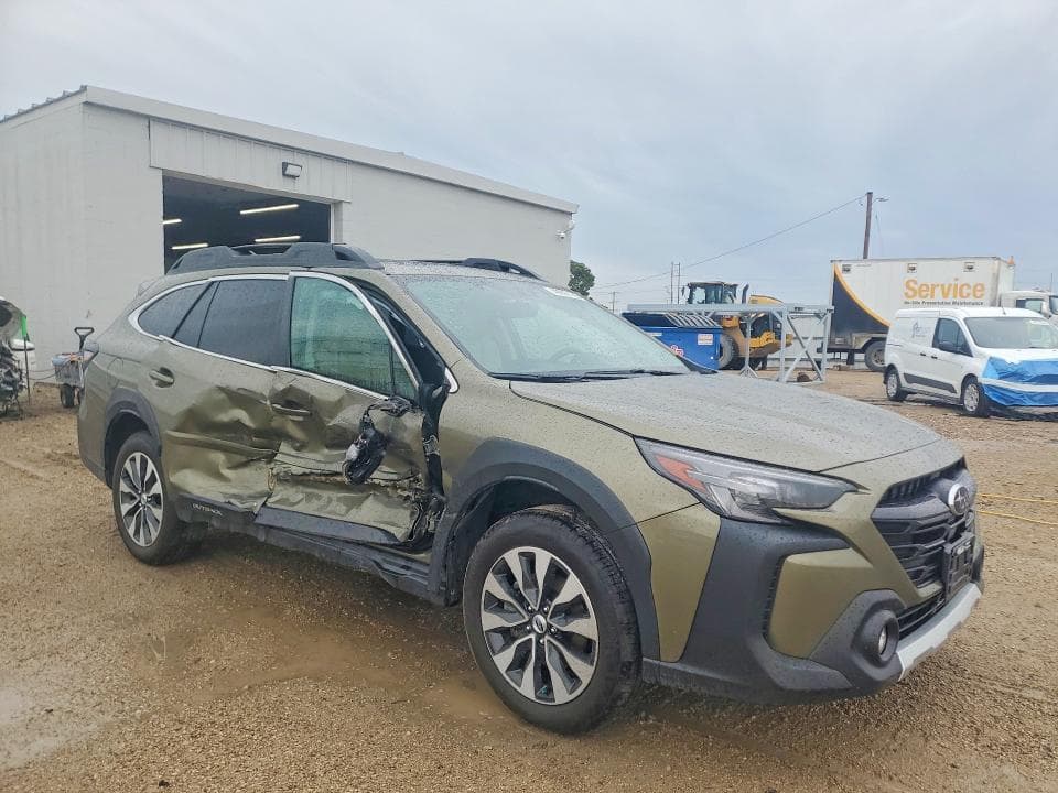 2025 SUBARU OUTBACK LIMITED 4