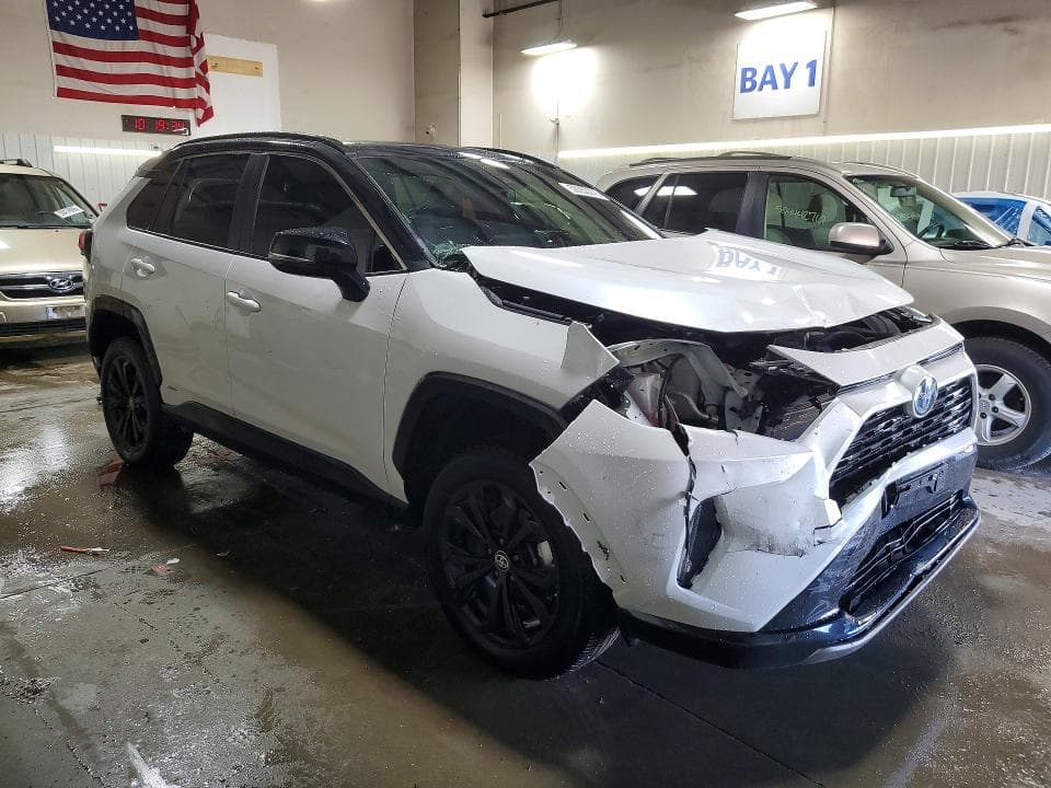 2024 TOYOTA RAV4 XSE 4