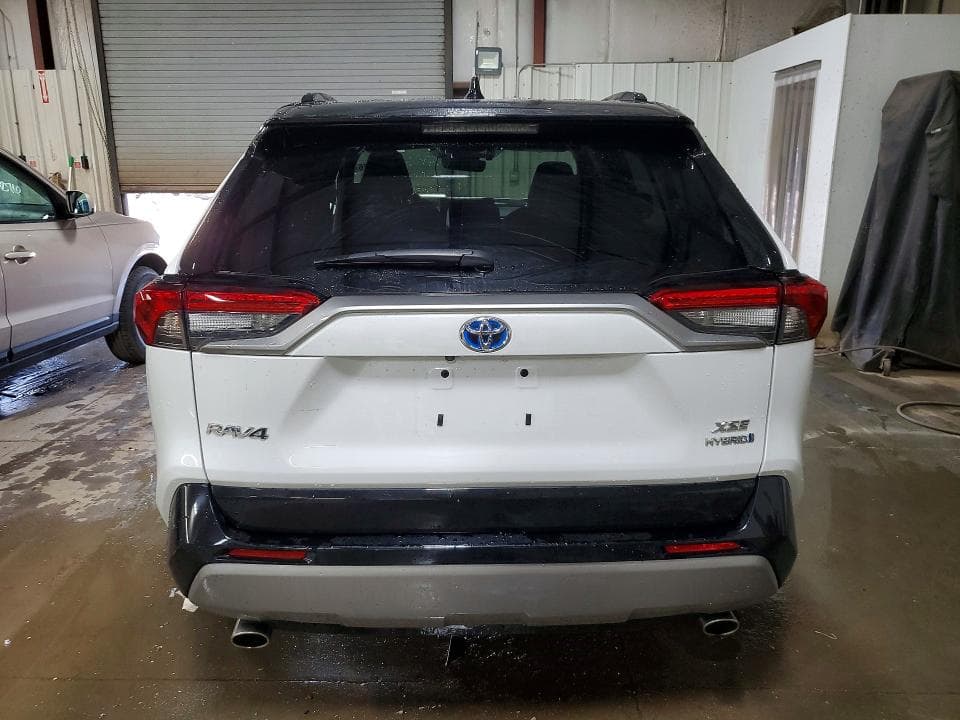 2024 TOYOTA RAV4 XSE 6