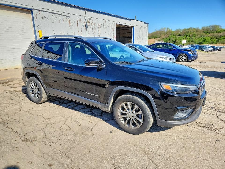 2019 JEEP CHEROKEE LATITUDE PLUS 4