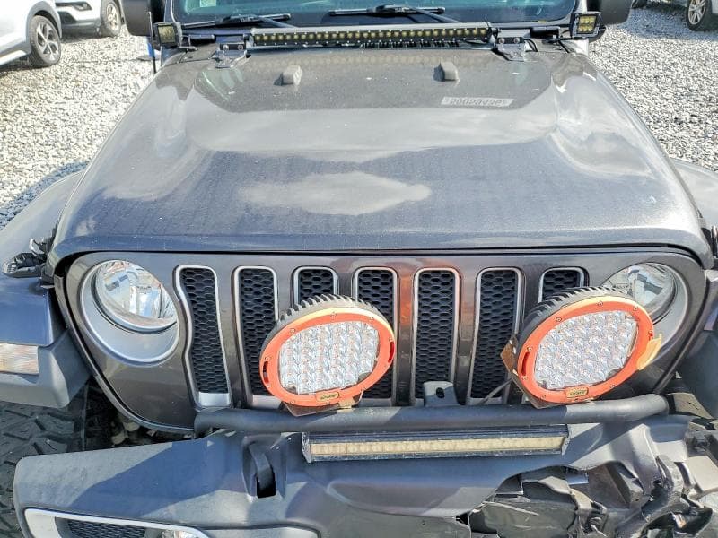 2018 JEEP WRANGLER UNLIMITED SAHARA 11
