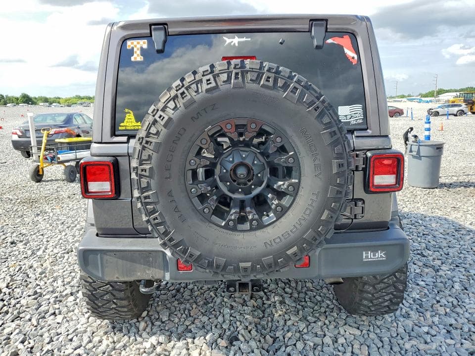 2018 JEEP WRANGLER UNLIMITED SAHARA 6