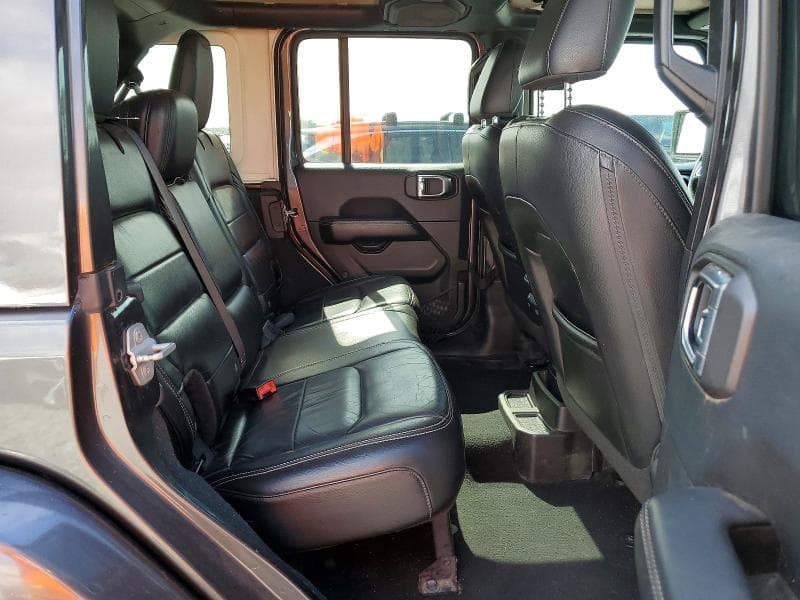 2018 JEEP WRANGLER UNLIMITED SAHARA 10