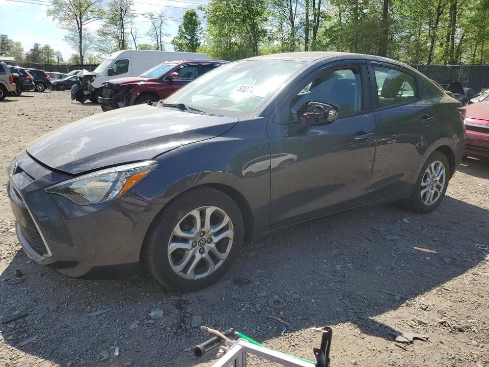 2017 TOYOTA YARIS - 1
