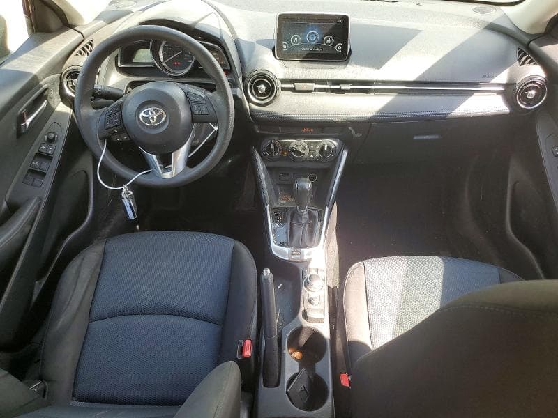 2017 TOYOTA YARIS 8