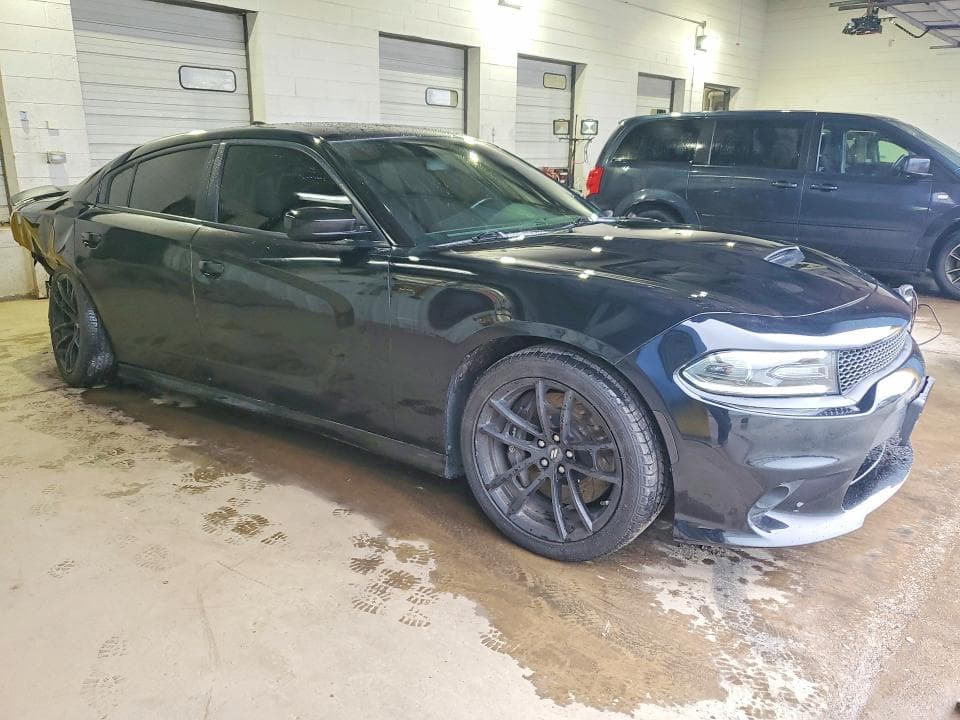 2017 DODGE CHARGER 4