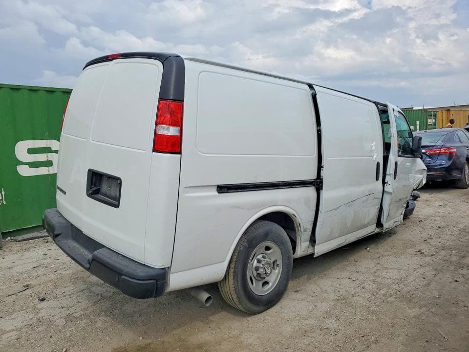 2023 CHEVROLET EXPRESS 25 3