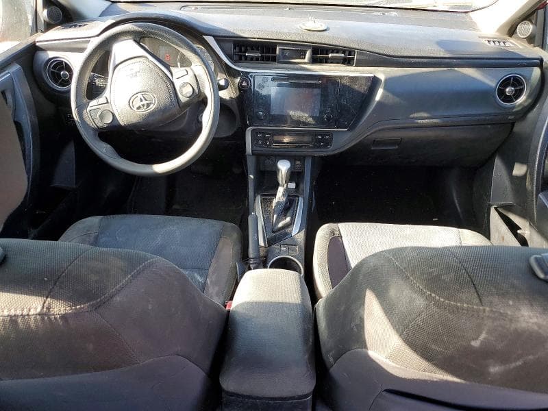 2018 TOYOTA COROLLA LE 8