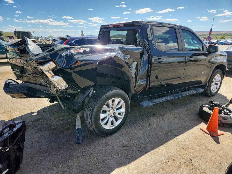 2022 CHEVROLET SILVERADO K1500 CUSTOM 3
