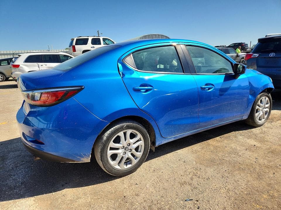 2018 TOYOTA YARIS IA BASE 3