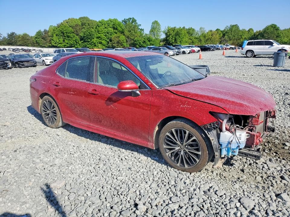 2019 TOYOTA CAMRY SE SE 4