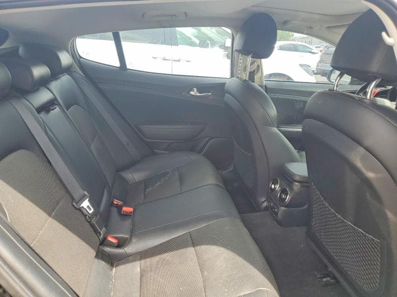 2018 KIA STINGER GT 10