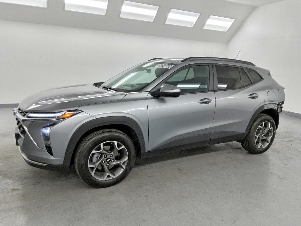 2025 CHEVROLET TRAX - 1