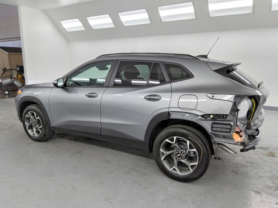 2025 CHEVROLET TRAX 3