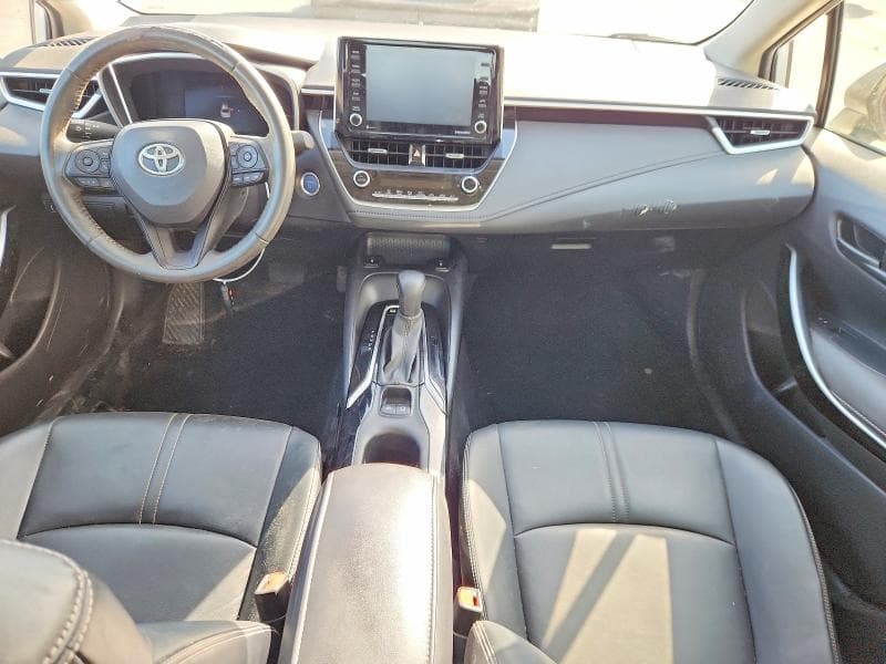 2022 TOYOTA COROLLA LE LE 8