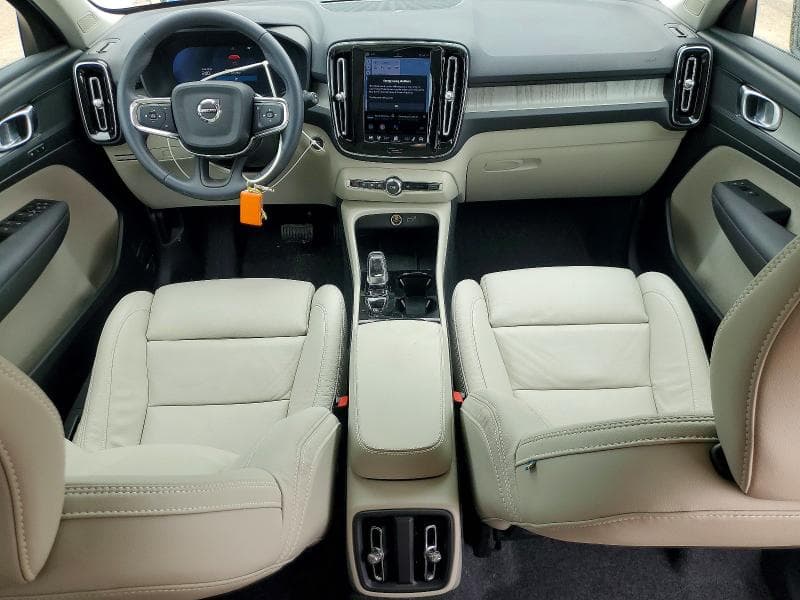 2026 VOLVO XC40 PLUS PLUS 9