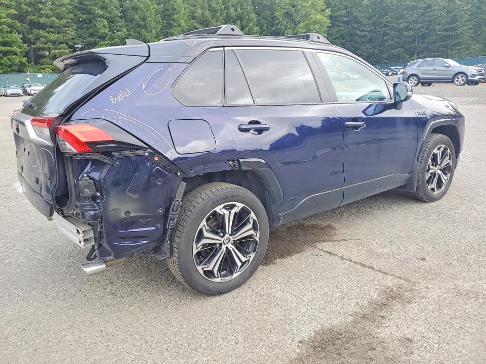 2024 TOYOTA RAV4 PRIME XSE 3