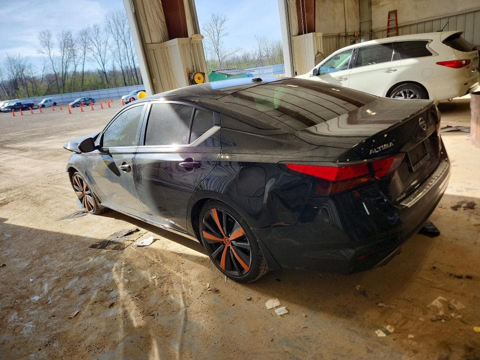 2022 NISSAN ALTIMA SR 2