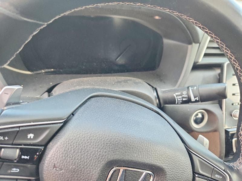 2019 HONDA INSIGHT EX 9