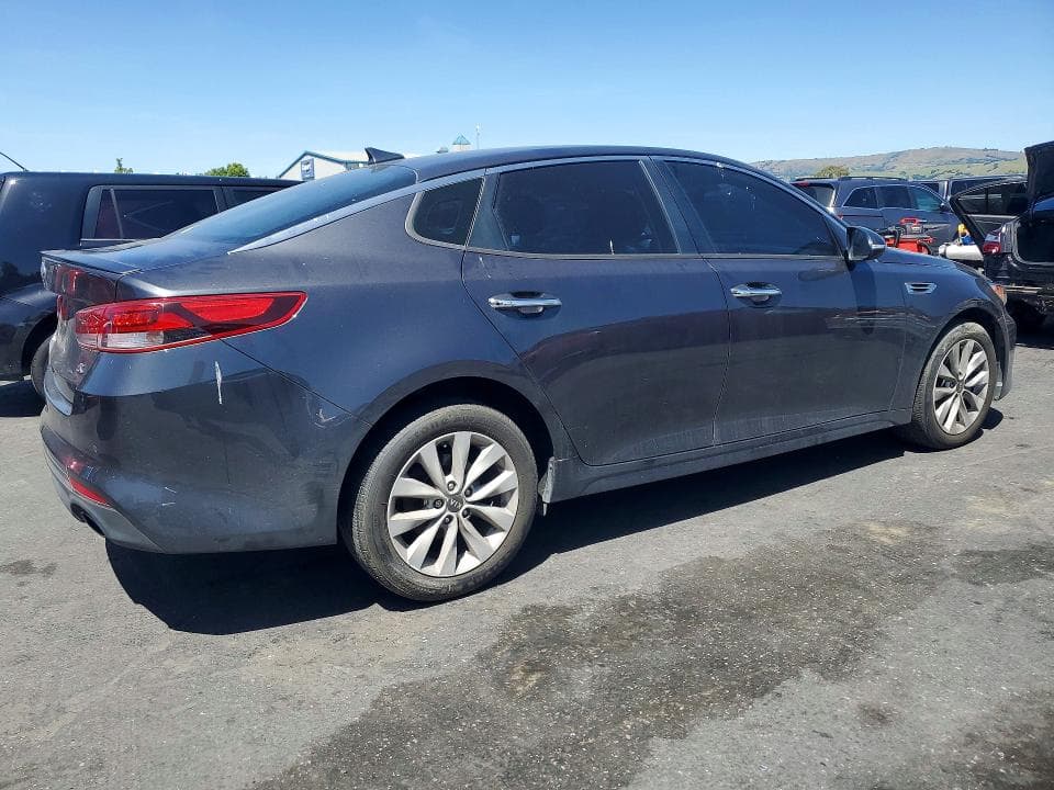 2018 KIA OPTIMA S 3