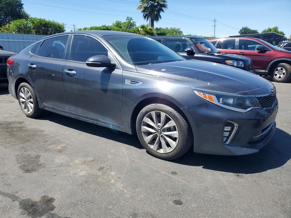 2018 KIA OPTIMA S 4