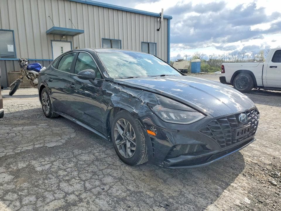 2020 HYUNDAI SONATA SEL 4